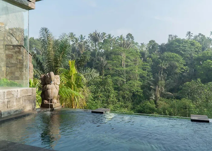 The Lumbung Jaya فندق تيغالالانغْ